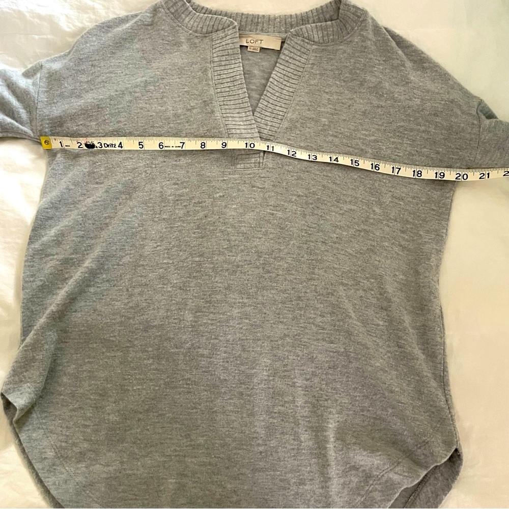 Loft Split Neck Tunic Sweater Xs - image 5